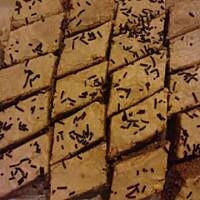 orzechowe romby z żółtą polewą