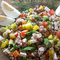 Sałatka z kaszą gryczaną