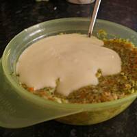 Ryba z sosem serowym i warzywami