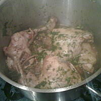 Udka duszone w ziołach z pieczarkami na ostro