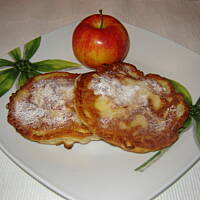 Small pancakes with apples easy and fast