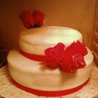 tort śmietanowy (wiśnie i brzoskwinie)