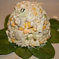 Pieczarkowo jajeczna sałatka z kukurydzą kasiuli