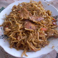 Makaron z zupek chińskich z kurczakiem