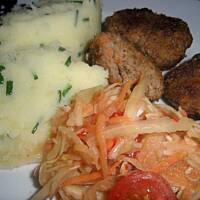 Kotlety mielone z marchewka i czosnkiem