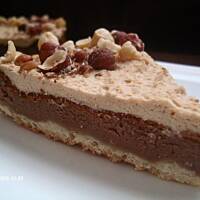 Sernik kawowy z orzechami