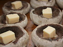 Fot. kasiul_a, Pieczarki z nadzieniem mięsno serowym z pomidorowym sosem kasiuli