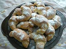 Fot. onlyred, Rogaliki drożdżowe bez jajek