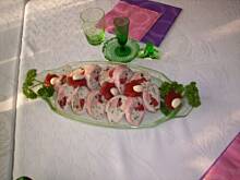 Fot. Mantu, garnir/ ozdoby z soku/przecieru  pomidorowego