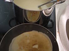 Fot. Zombi, Parówki ze szpinakiem w cieście naleśnikowym