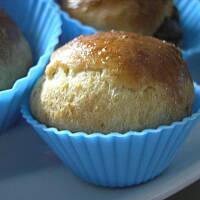 Drozdzowe buleczki nadziewane nutella