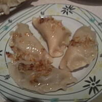 pierogi z kiszoną kapustą i pieczarkami