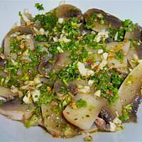 Francuska sałatka pieczarkowa