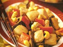 Fot. evegetsnaked, eve's kurczak z orzechami nerkowca