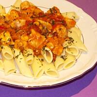 Penne z kurczakiem i sosem meksykańskim