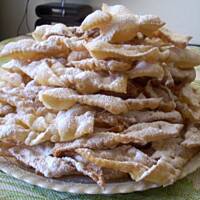 Chrust czyli faworki Pyzy