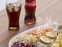 Fot. Coca-Cola, Pstrąg strumieniowy z bukietem surówek i ziemniakami