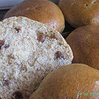 Razowe bułeczki z rodzynkami - szybkie!