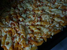 Fot. selecta, prościutka zapiekanka makaronowa z sosem meksykańskm
