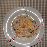 Salatka z makaronem w ksztalcie ryzu