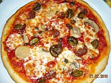 Fot. Gosia76, Wloska pizza domowa na cienkim ciescie.