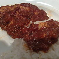 schabowe w sosie pomidorowym