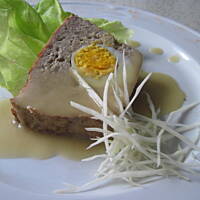 Pieczeń rzymska z jajkiem