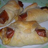 Parówki w cieście francuskim