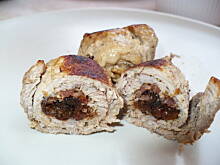 Fot. arabis, Zawijasy z chrupiącym boczkiem i śliwką