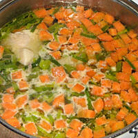 Zupa pomidorowa z makaronem