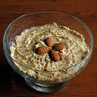 Prosty i zdrowy deser morelowo - migdałowy