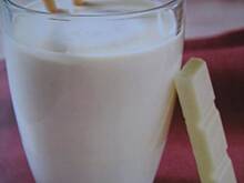 Fot. asikyoasik, białe mleczko czekoladowe