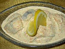 Fot. tineczka, Sledzie w sosie z kwasnej smietany z ikra i chrzanem