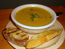 Fot. Marcin i Rafal, Zupa – krem z pietruszki