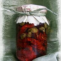 Suszone pomidory w oleju z przyprawami