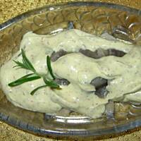 Sledzie w sosie z estragonem i imbirem