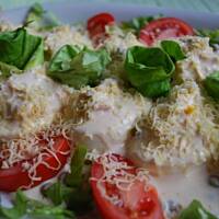 Jajka faszerowane na groszkowej kołderce