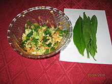 Fot. jbrz, surówka z czosnkiem niedżwiedzim.