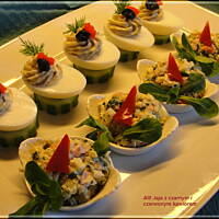 Jaja z czarnym i czerwonym kawiorem