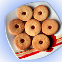 Kruche ciasteczka z dżemem