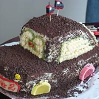 Tort - samochód z maślanym kremem