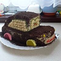 Tort - samochód z maślanym kremem