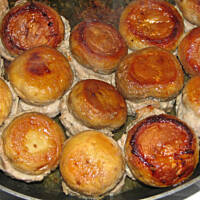 Pieczarki faszerowane mięsem mielonym