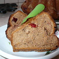 Kakaowa babka drożdżowa z żurawiną