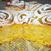 Pyszne ciasto drożdżowe (róża)