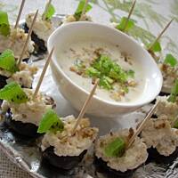 Pijane śliweczki z serem i orzechami