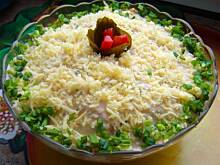 Fot. niebieska-różyczka, Sałatka jarzynowa z serem i szczypiorkiem