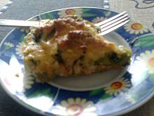 Fot. Wróbelek, tarta z brokułami i kurczakiem na ostro