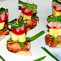 Koreczki z paróweczki