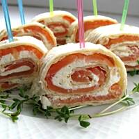 Wykwintne roladki łososiowe (koreczki)